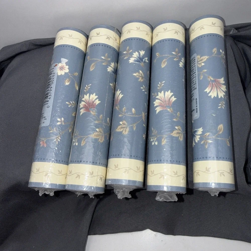 VTG Wallpaper Border Floral Cottage Core Blue White Sunworthy 5 Rolls 75 Feet